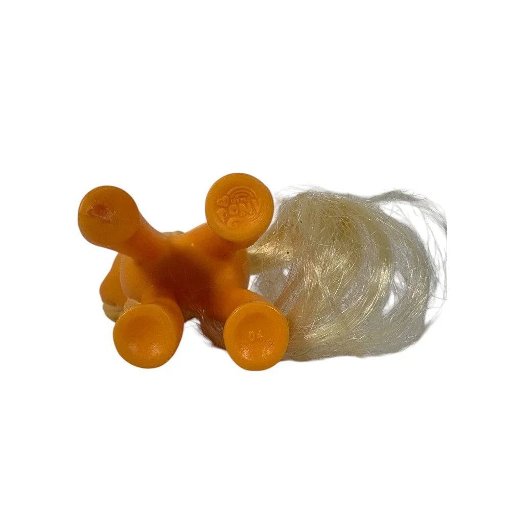 Hasbro My Little Pony Kids 3in Orange Excellent Applejack Figure Brushable Tail